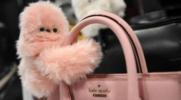 بعد “لابوبو” .. “ميرومي” رفيق ذكي من الفرو يستجيب للمس والمشاعر