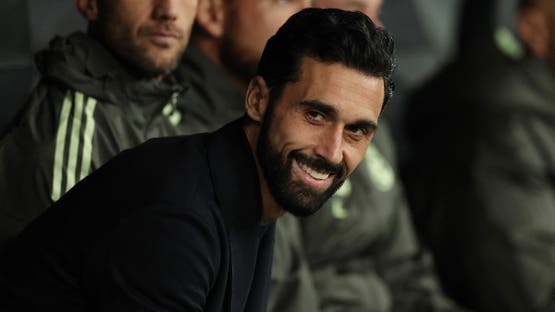 “اسألوا برشلونة”.. أربيلوا يسخر من فليك بعد رباعية أتلتيكو مدريد