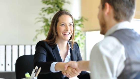 فرصة نادرة.. تدريب 4 أشهر براتب 300 ألف دولار دون خبرة مسبقة