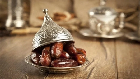 التمر درع طبيعي للمناعة.. لكن احذر السعرات!