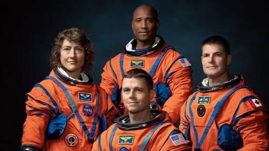 أول مهمة مأهولة للقمر منذ 50 عاما.. أرتيميس 2 تنطلق