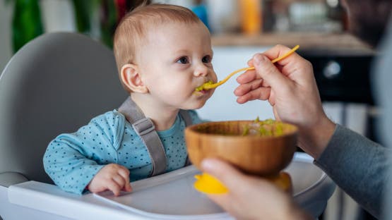 سم فئران في طعام للأطفال يثير رعباً.. ويفتح تحقيقاً دولياً