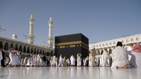السعودية تطلق تأشيرة عمرة متعددة الدخول وإقامة 90 يوماً