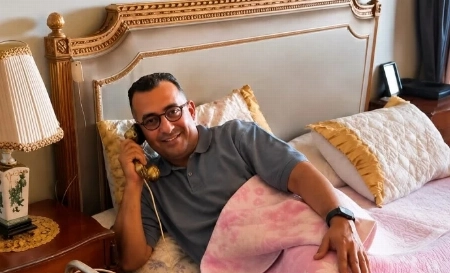 كيف تسبب سائح كويتي في إغلاق منزل عبدالحليم حافظ ومنع زيارته؟