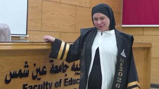داهمها المخاض أثناء مناقشة الماجستير.. حامل بـ3 توائم تشغل المصريين